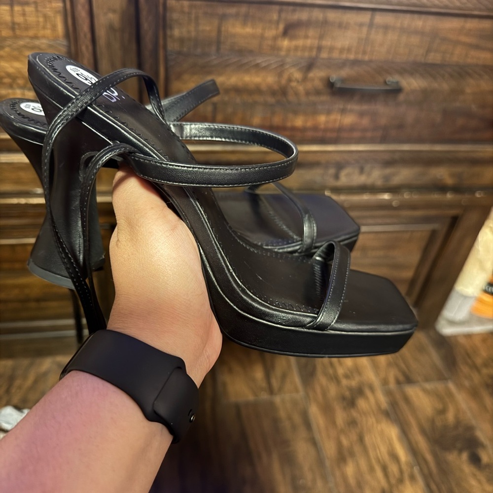 BP Black Heels with Sleek Design